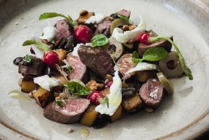 Lamb fillet salad with squash, pumpkin seeds and buffalo mozzarella