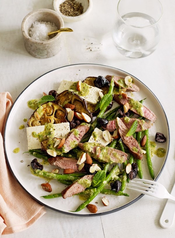 Lamb fillets with eggplant, green beans and feta