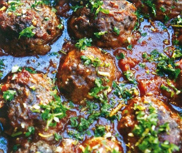 Lamb meatballs with tomato sauce