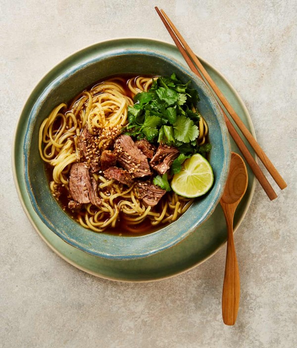 Lamb noodles with cumin and sesame sprinkle
