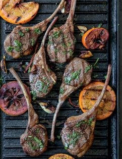 Lamb rib chops with red wine vinegar, mint & garlic
