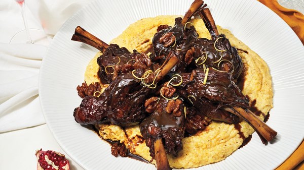 Lamb shanks with pomegranate and walnuts