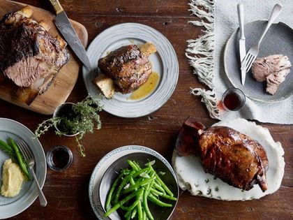 Lamb shoulder cooked on the spit (Spalla di agnello allo spiedo)