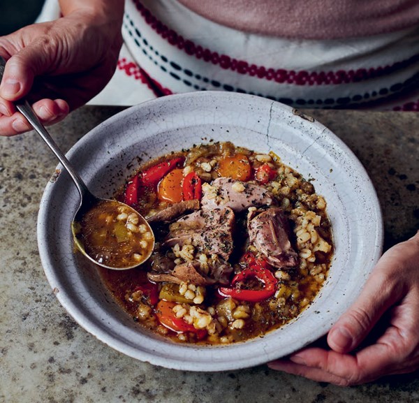 Lamb soup with pearl barley and mint (Curban)