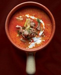 Lamb soup with sour cream 