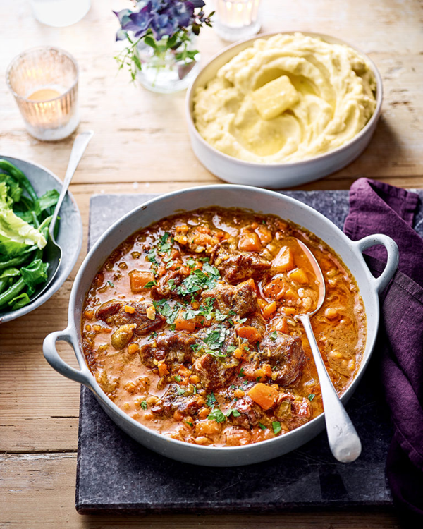 Lamb stew with cheffy mash (Sauté d'agneau et purée de pommes de terre)