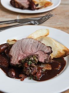 Lamb stuffed with dates