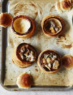 Lamb sweetbread & wild mushroom vol-au-vents