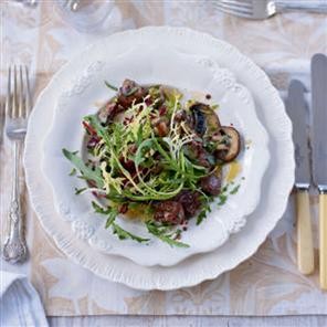 Lamb's kidney and mushroom salad