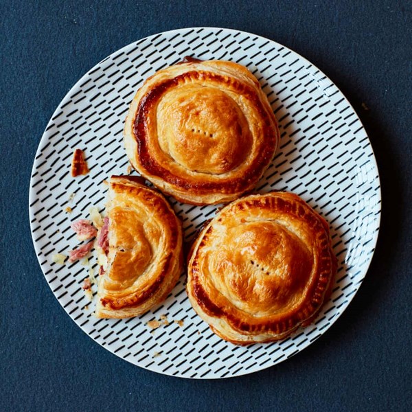 Lancashire cheese and ham pies