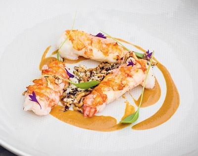 Langoustines/peanut sauce