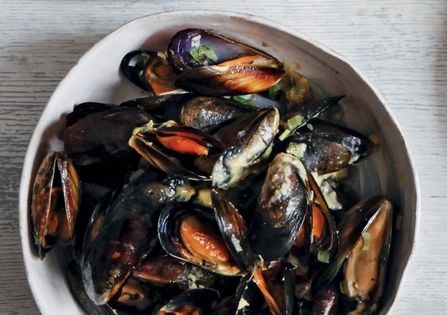 Large blue rope mussels with miso butter
