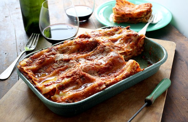 Lasagna with spicy roasted cauliflower