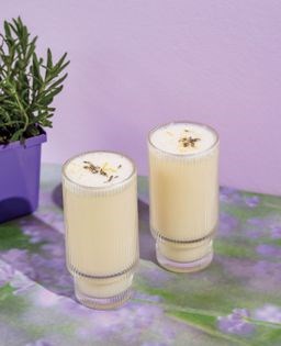 Lavender & honey gin fizz