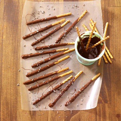 Lavender chocolate pretzel rods