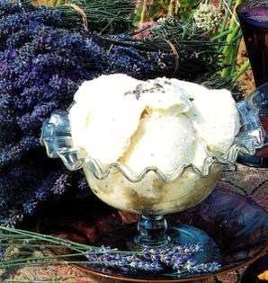 Lavender ice cream (Glace de la lavande)