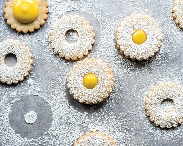 Lavender sandwich cookies with lemon curd filling