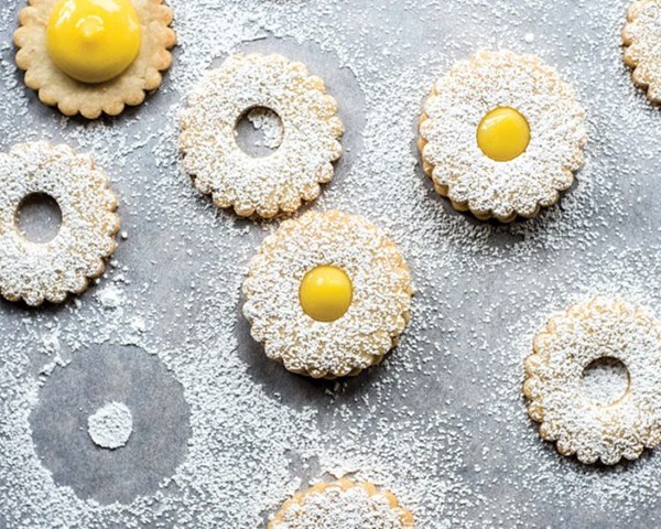 Lavender sandwich cookies with lemon curd filling