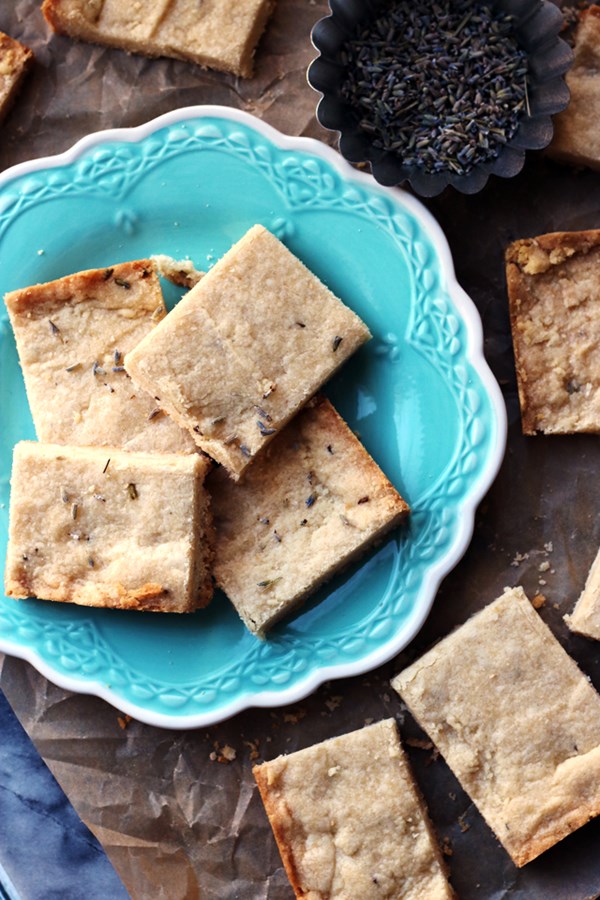 Lavender vanilla bean shortbread