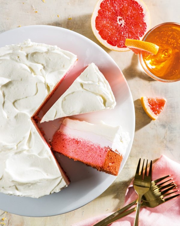 Layered grapefruit cake [vanilla whipped topping]