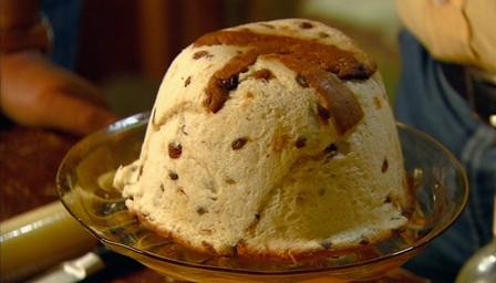 Layered panettone and ricotta pudding