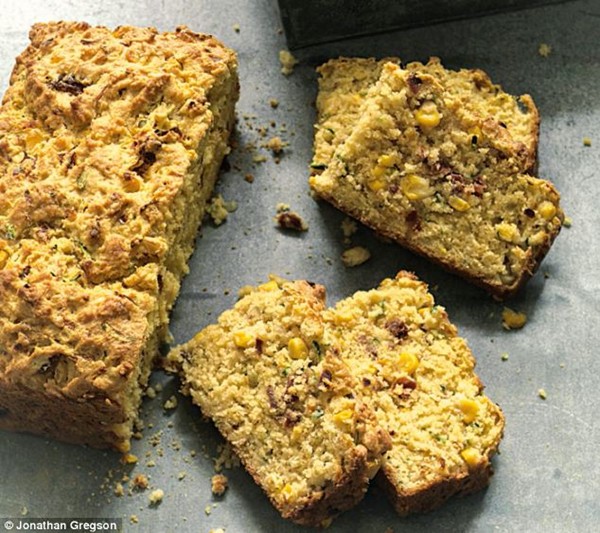 Lazy courgette and sun-dried tomato cornbread