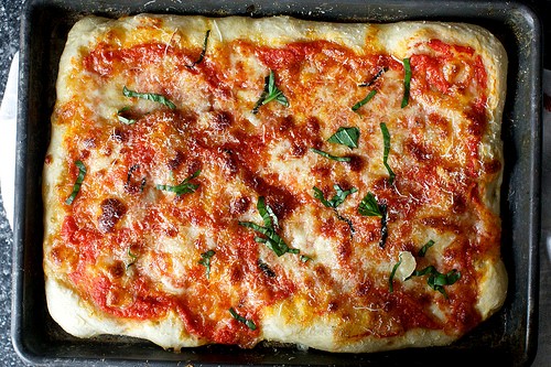 Lazy pizza dough & my new favorite Margherita pizza