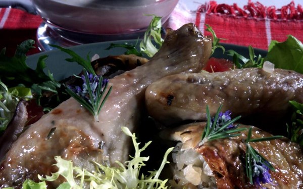 Le Dome vertical chicken salad 