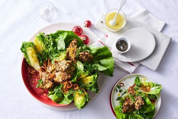 Leafy greens, crisp onion and Parmesan croutons