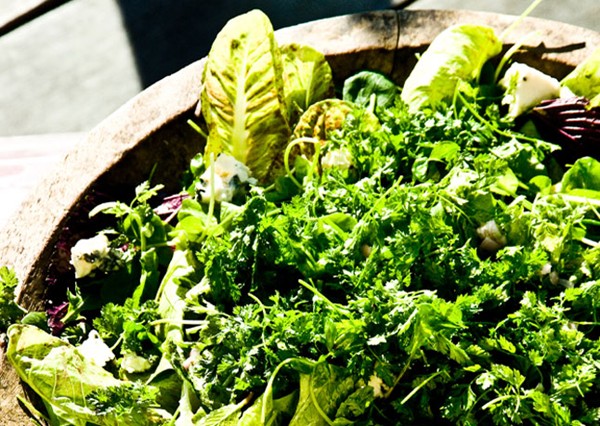 Leafy no-lettuce salad