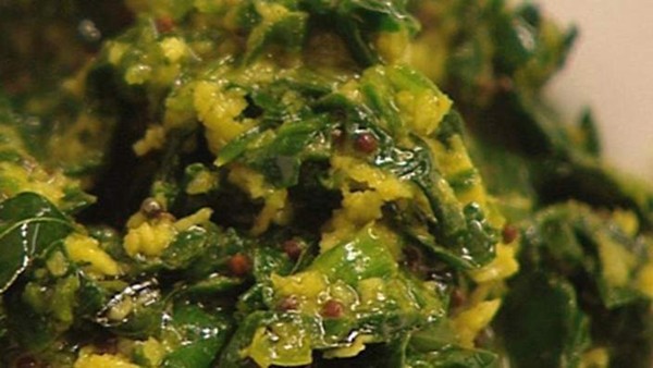 Leafy vegetable mallung