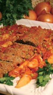 Lebanese meatloaf (Kefta bil saniyeh)