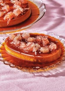 Leche flan with grapefruit