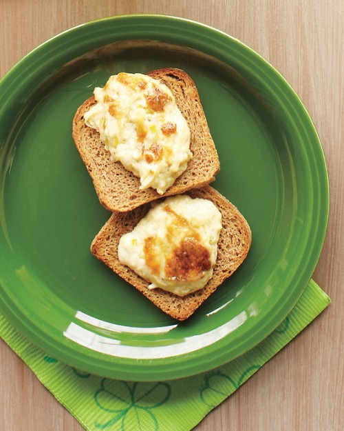 Leek-and-cheddar dip