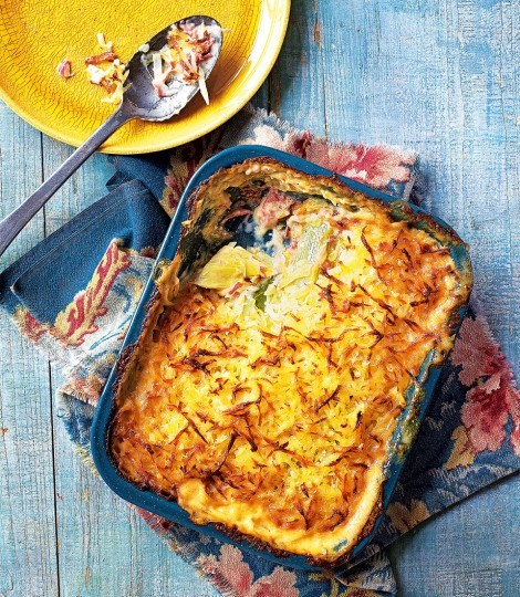 Leek and ham hock gratin with rösti topping