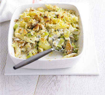 Leek and mackerel penne bake
