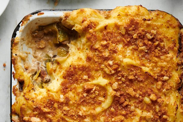 Leek and mushroom cottage pie