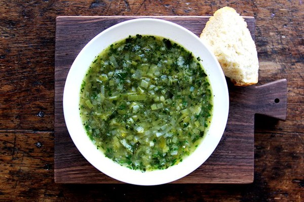 Leek and spinach soup