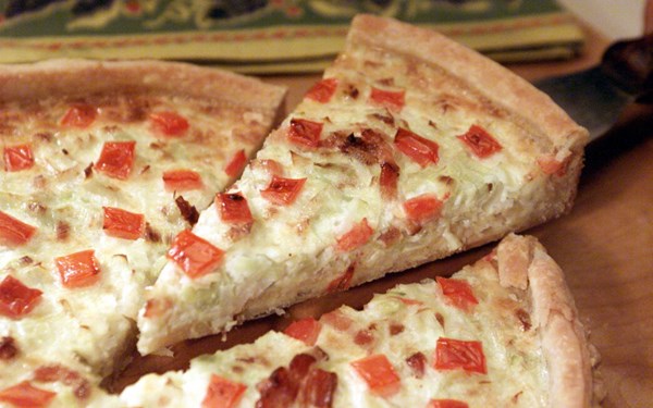 Leek, bacon and tomato tart 