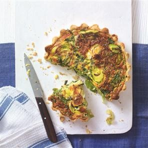 Leek, kale and Gruyère tart