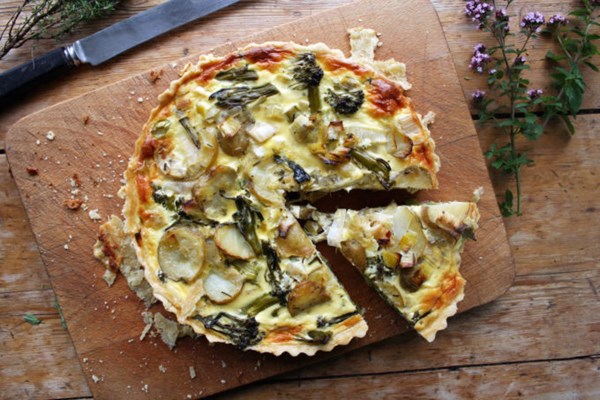 Leek, potato and broccoli quiche