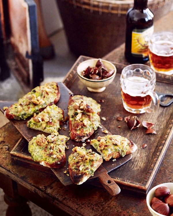 Leek, smoked cheddar and mustard rarebits with salty crumbled chestnuts 