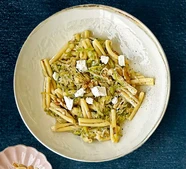 Leek, walnut & goat's cheese pasta