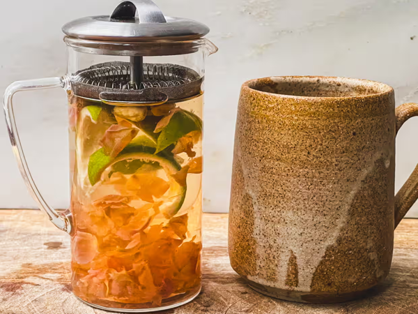 Leftover fruit skin herbal tea