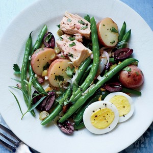 Leftover green bean Niçoise 