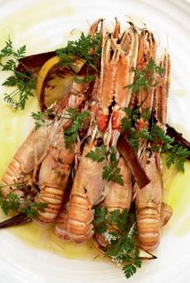 Lemon & cinnamon roasted langoustines (Lemon and cinnamon roasted langoustines with chervil)