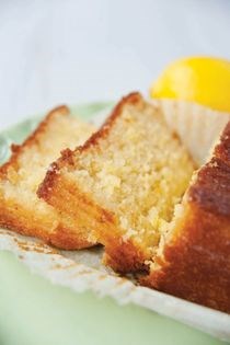 Lemon & elderflower drizzle cake