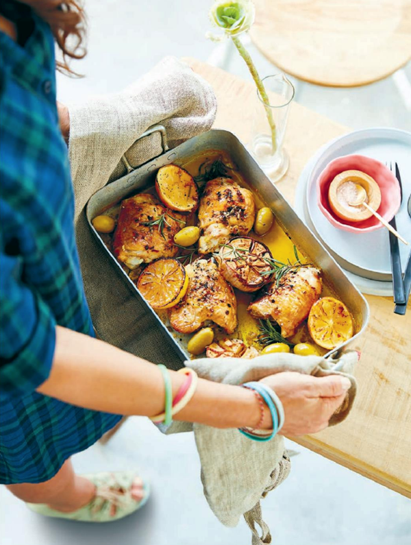 Lemon & garlic chicken with olives