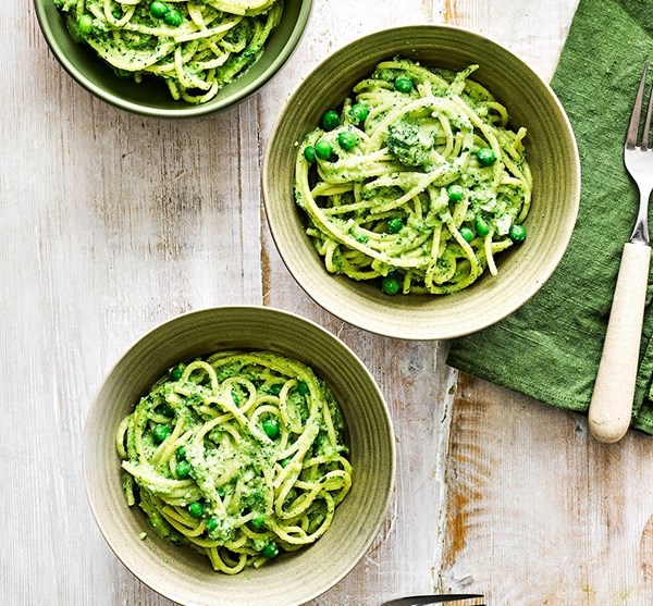 Lemon & greens pesto pasta