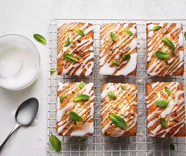 Lemon & mint financiers